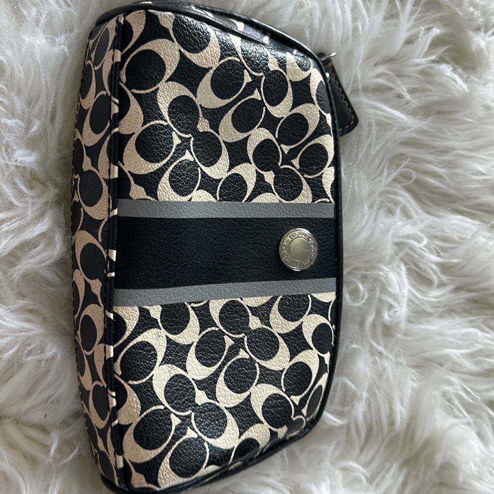 Y2k vintage coach make up bag
